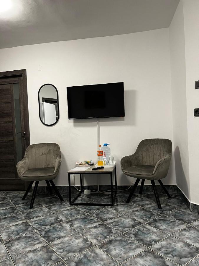 Ene Apart Oradea Free Parking Exterior photo